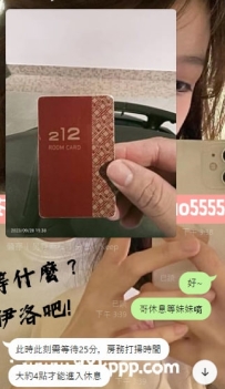 小小只超好操控~ 可以玩各種姿勢~火車便當也不會累